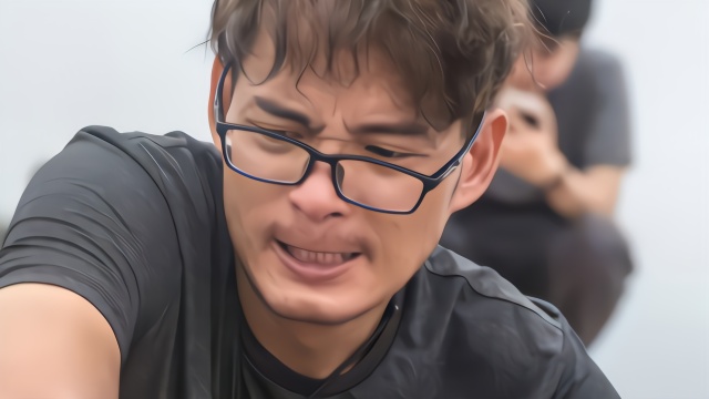 失踪女童父亲：电话都通的，哪里想到他们去自杀！